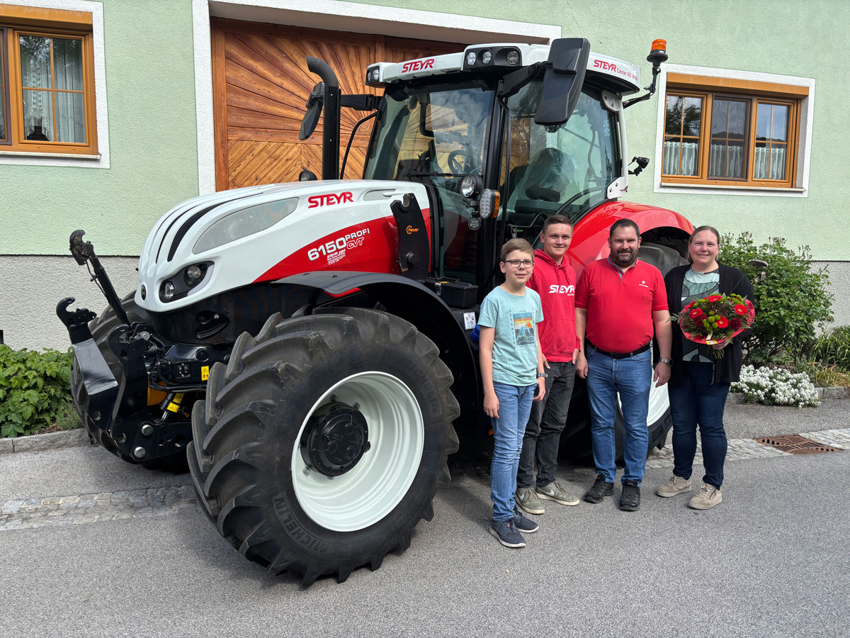 Traktorübergabe: STEYR Profi CVT 6150