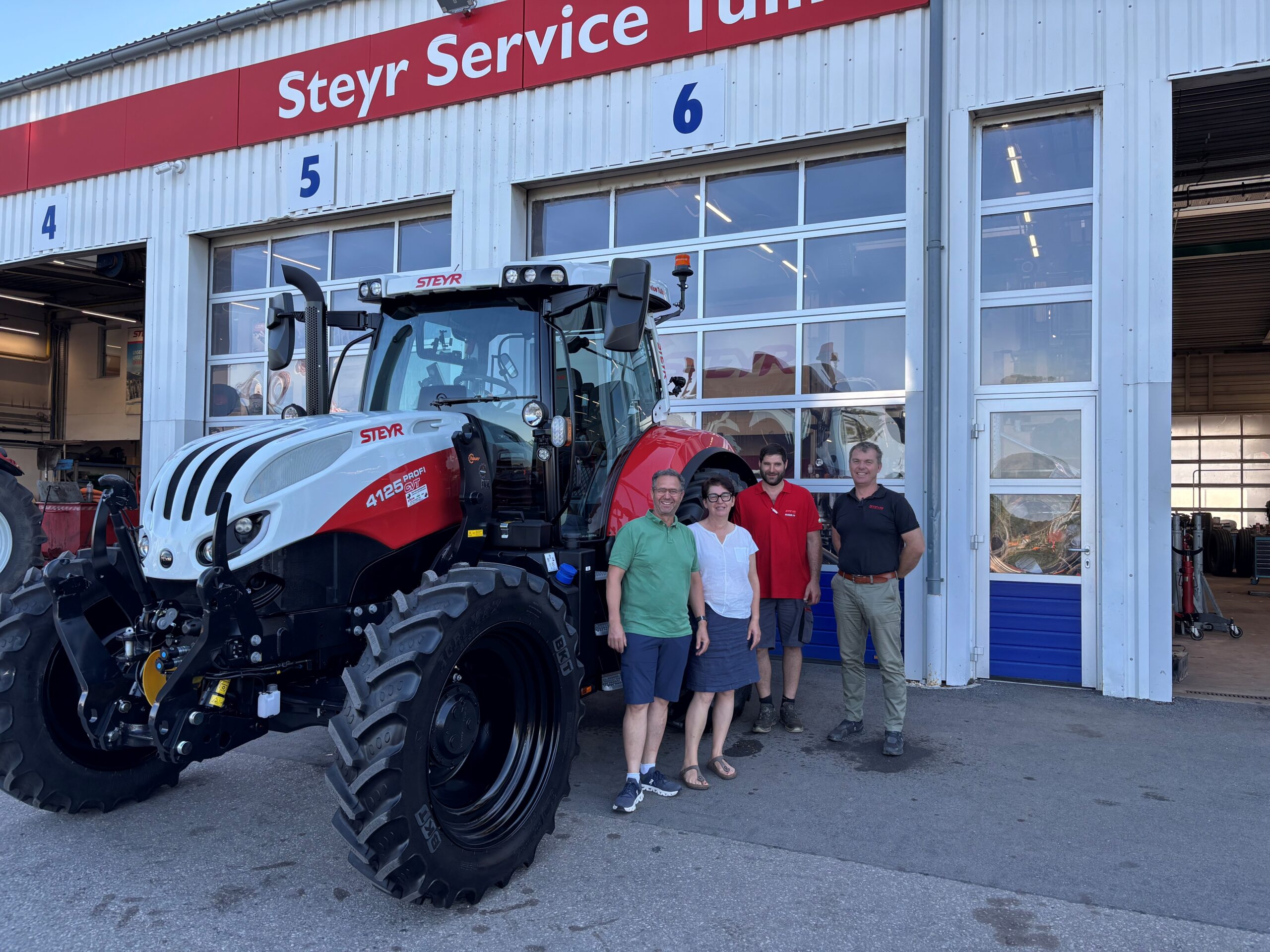 Traktorübergabe: Steyr Profi 4125 CVT