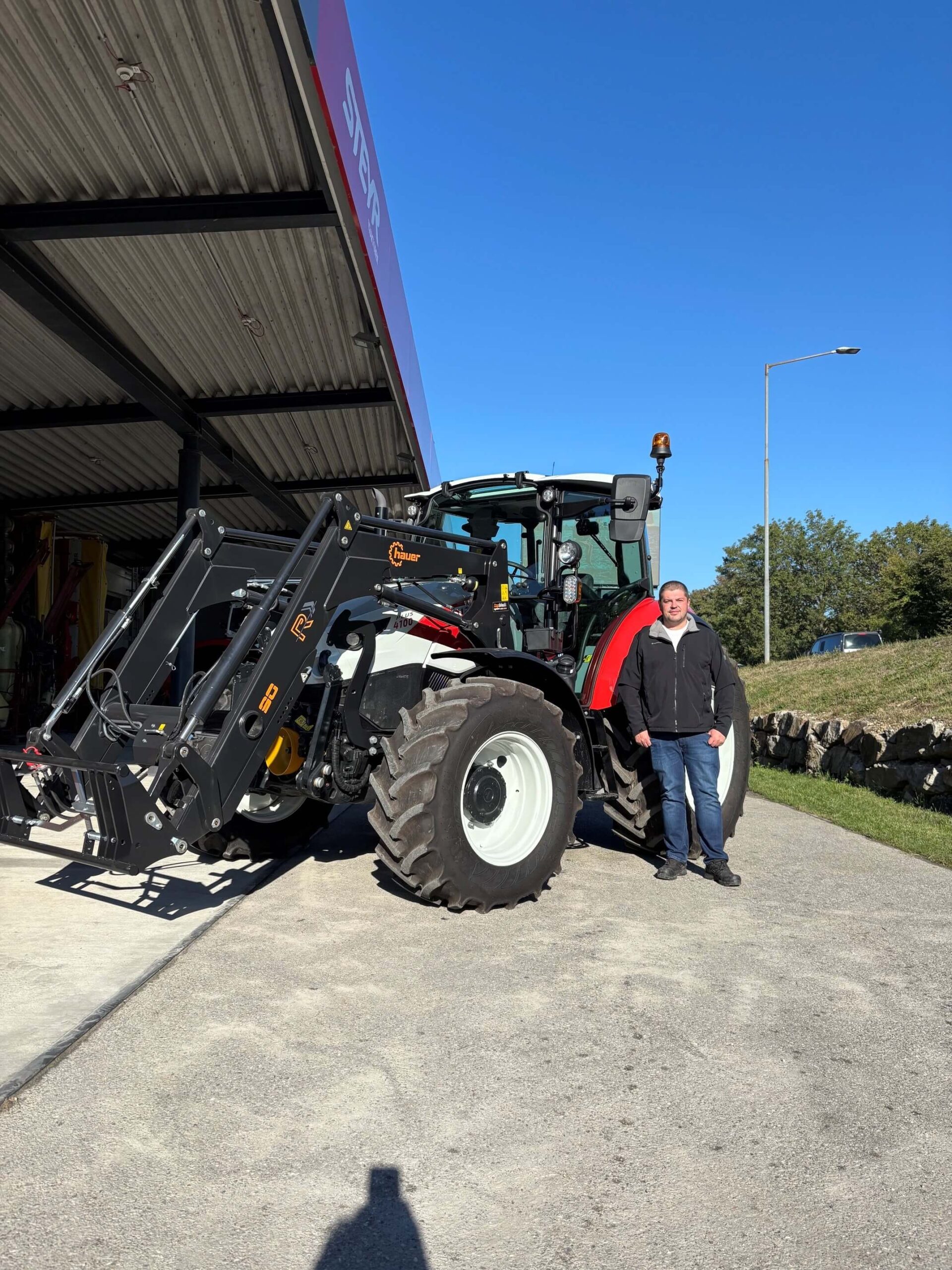 Traktorübergabe: STEYR Plus 4100-1.5